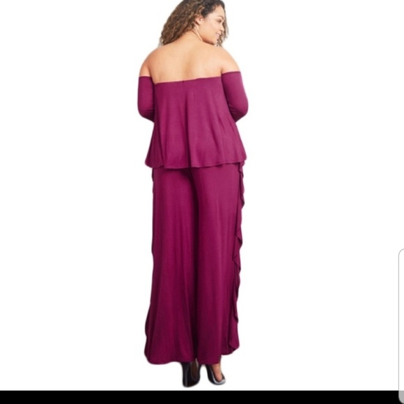 Plus size ruffled off the shoulder jumpsuit - Picture 3 of 3